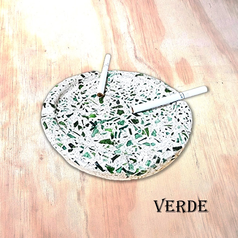 Cenicero Verde